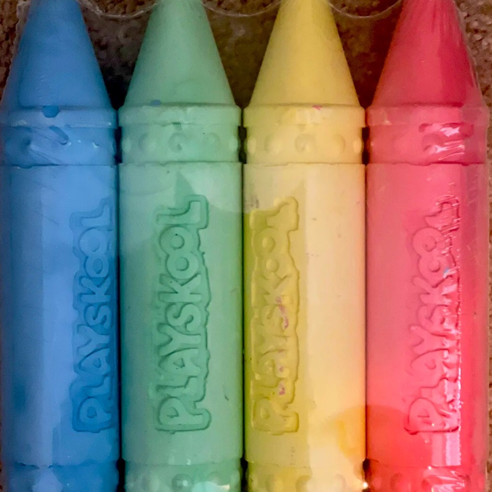 Playskool Giant Washable Sidewalk Chalk- NEW